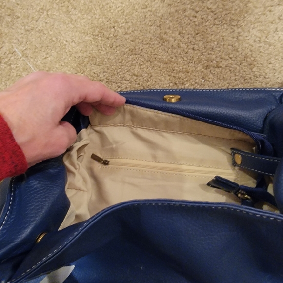 NWT Lexy International Handbag ~ Navy Blue - Picture 3 of 8